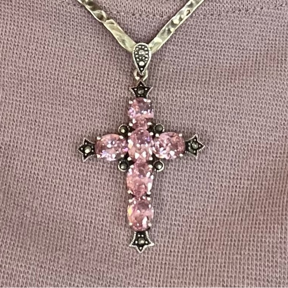 925 Silver Cross Pendant Pink Stones - Picture 1 of 8